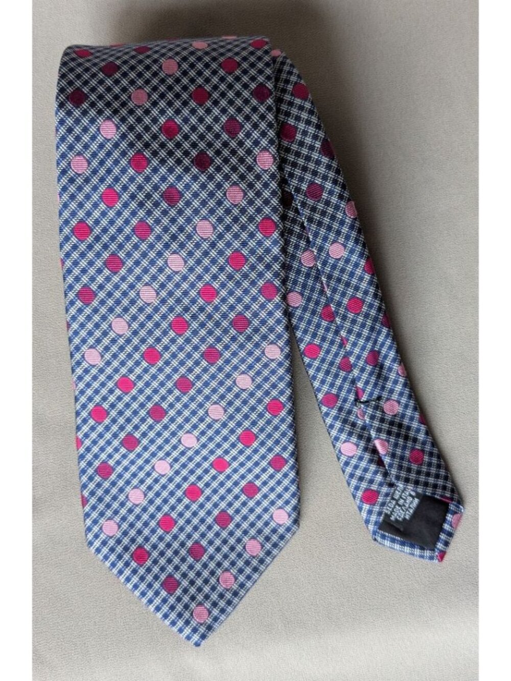 BOSS Hugo Boss 100% Silk Tie Polka Dot Jacquard Made in Italy